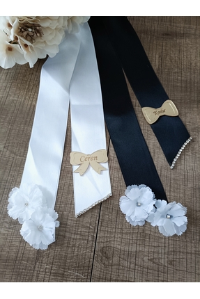 bir parça tasarım Pleksi isimli takı kurdalesi