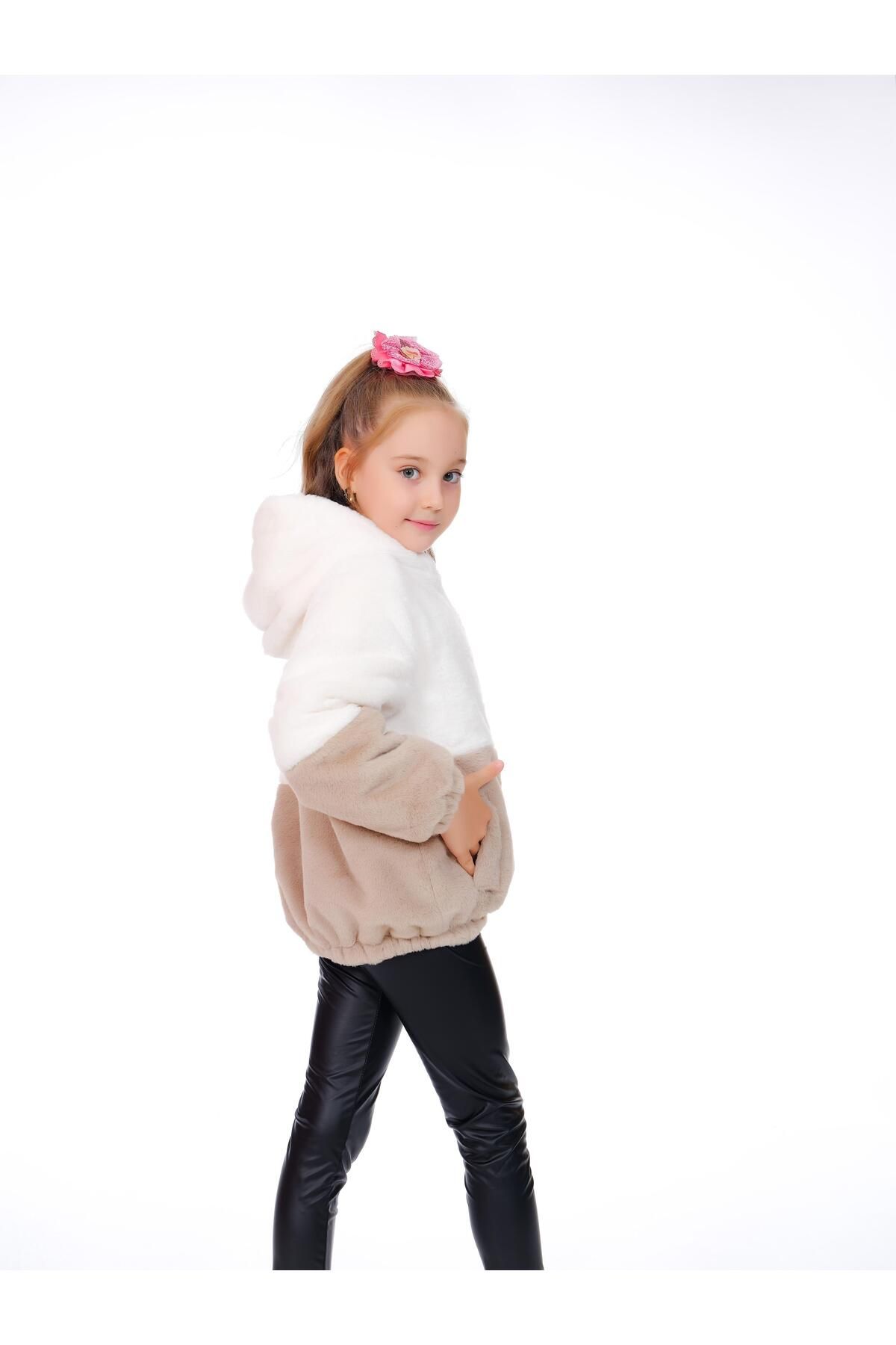 Kamex-Two Color Plush Coat with Zipper and Welsoft Inside Beige White 3