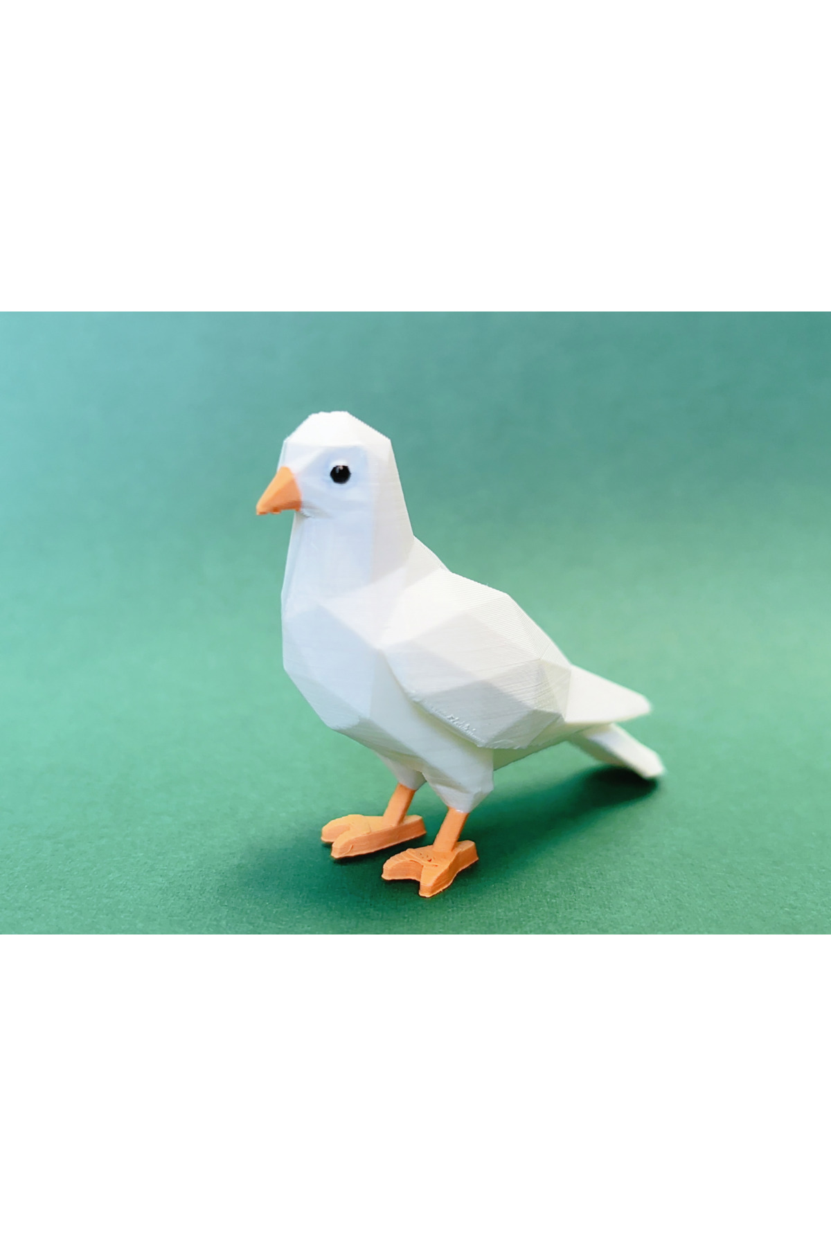 Figura di colomba della pace a basso numero di poligoni da 15 cm - Decorazione desktop con stampa 3D