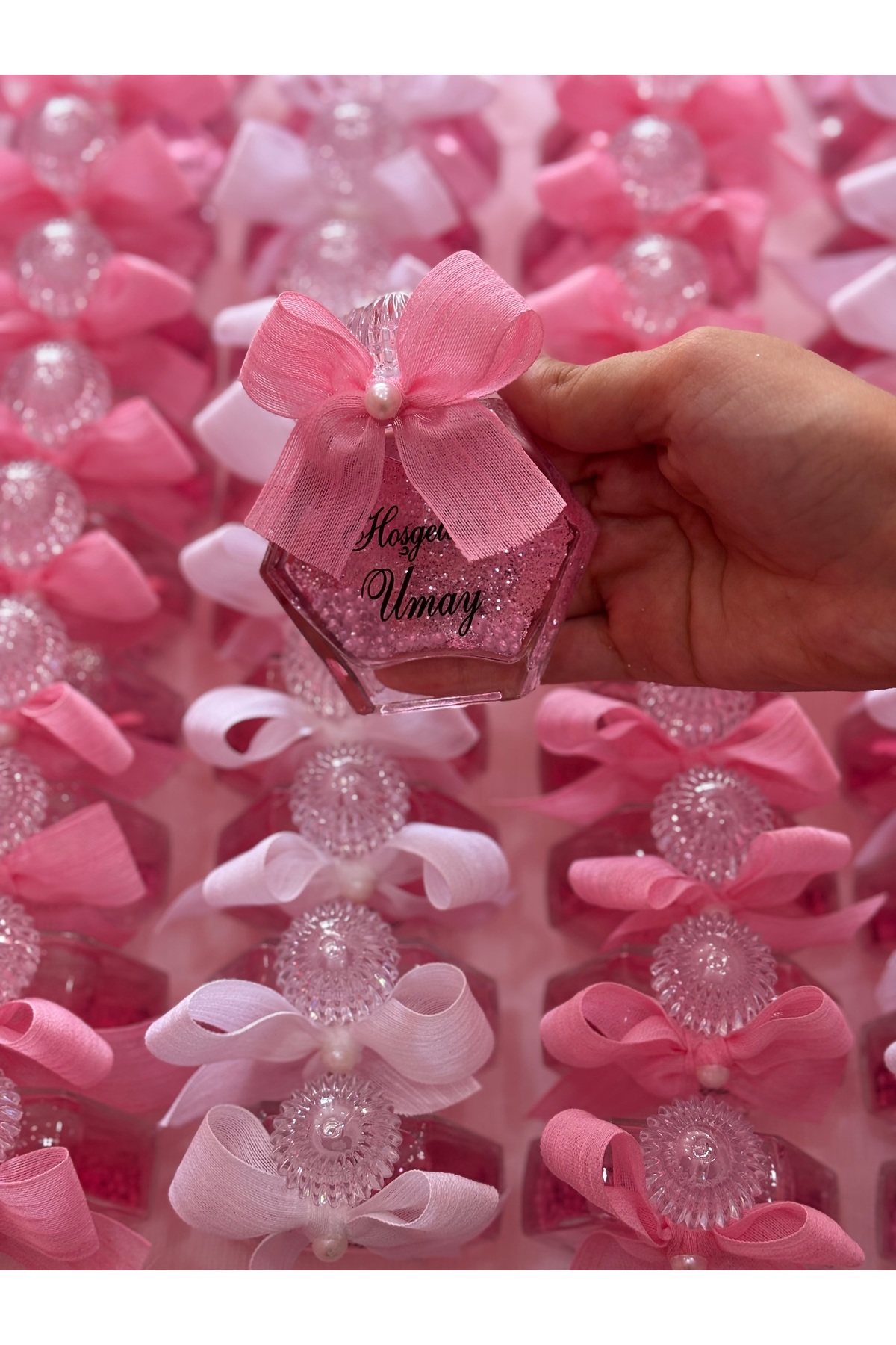 Home Altıgen şişe bebek hediyeliği kolonya çeşitleri vardır istediğiniz kokuda sim inci dahil 30 Adet fotoğrafı 2 (önizleme)