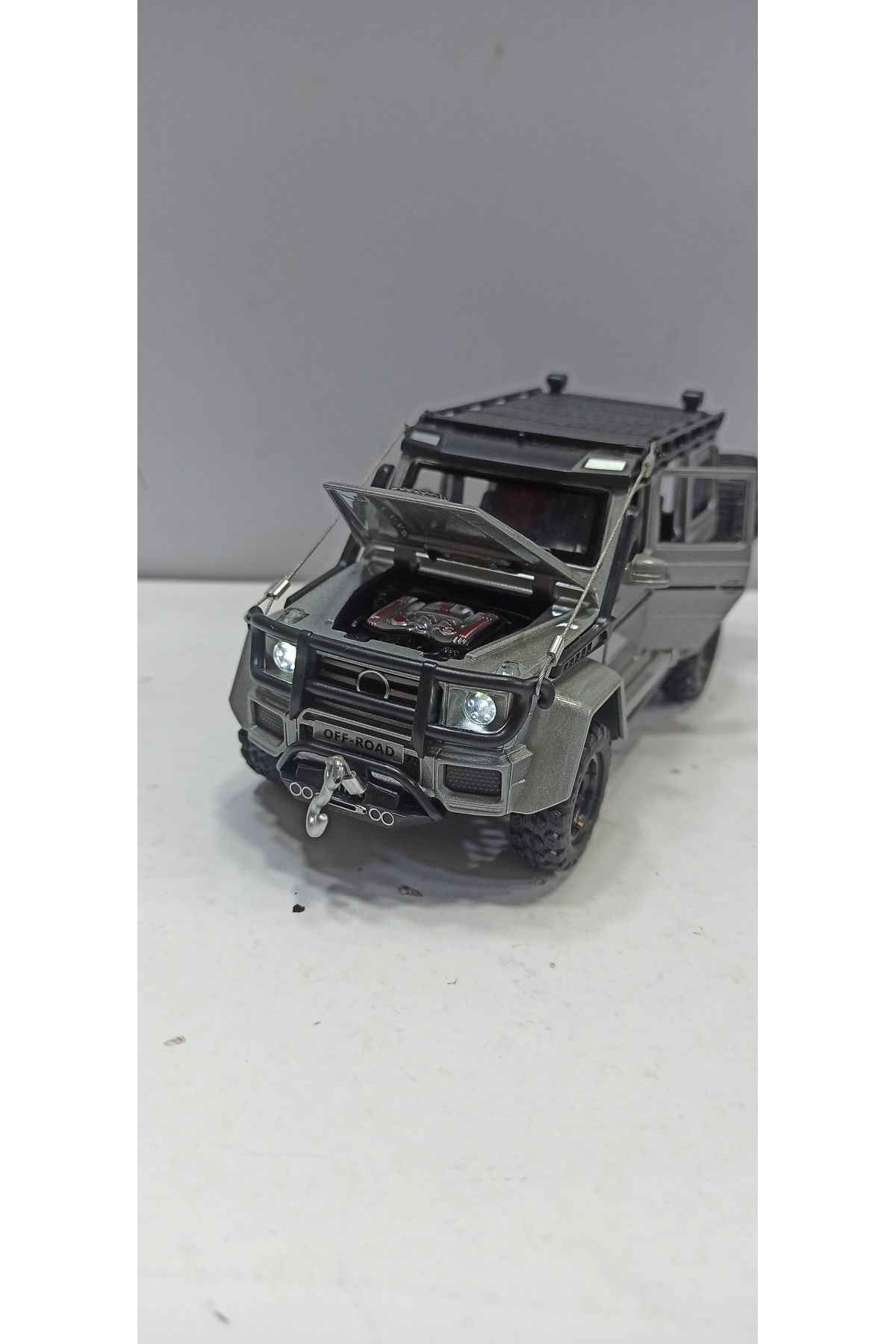 MSA CENTER-Light and Sound Jeep 4
