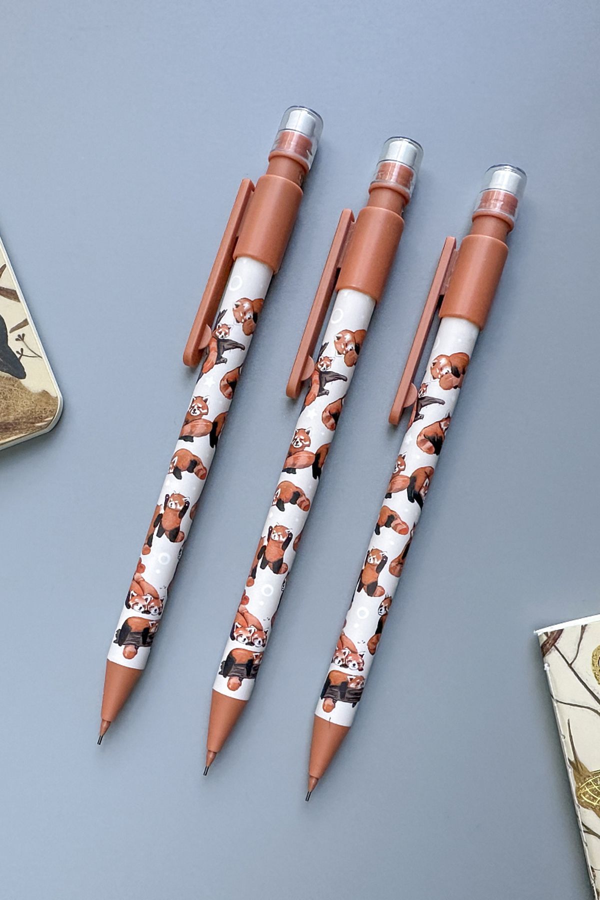 Bruno Visconti-Happy Graphix Versatil Pen 0.7mm Red Pandas 4
