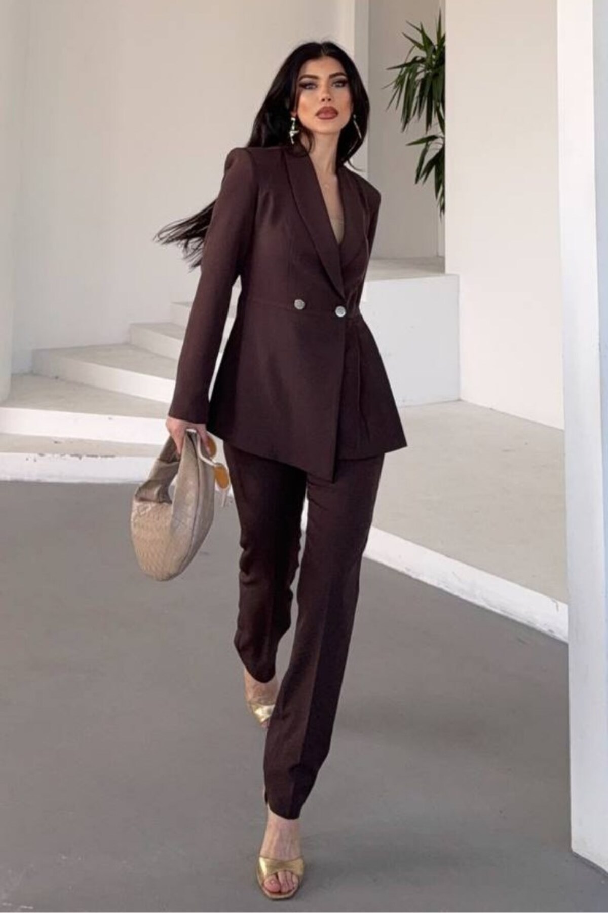 AKD Atelier Damski podwójny żakiet i spodnie w komplecie z plisowaną i zdobio...