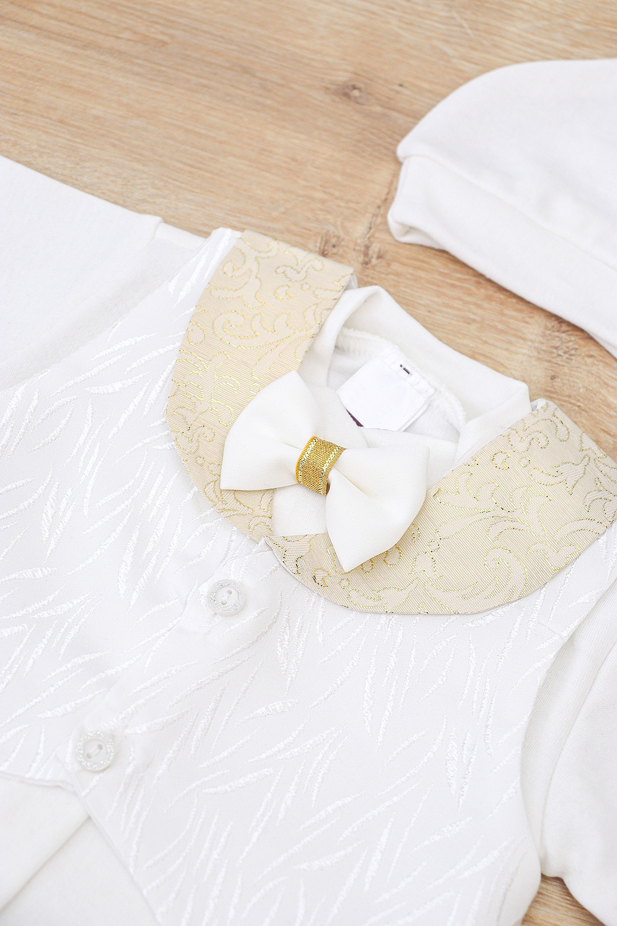 Sitilin Erkek Bebek Beyaz Yelekli Papyonlu Mevlit Takımı Lüks Özel Gün ve Mevlütlük Süslü Set 0-3 AY STL7071 fotoğrafı 2 (önizleme)