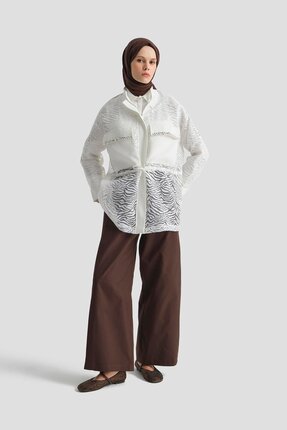 Armine Taş İşlemeli Gizli Fermuarlı Ceket-Ekru 25YT508