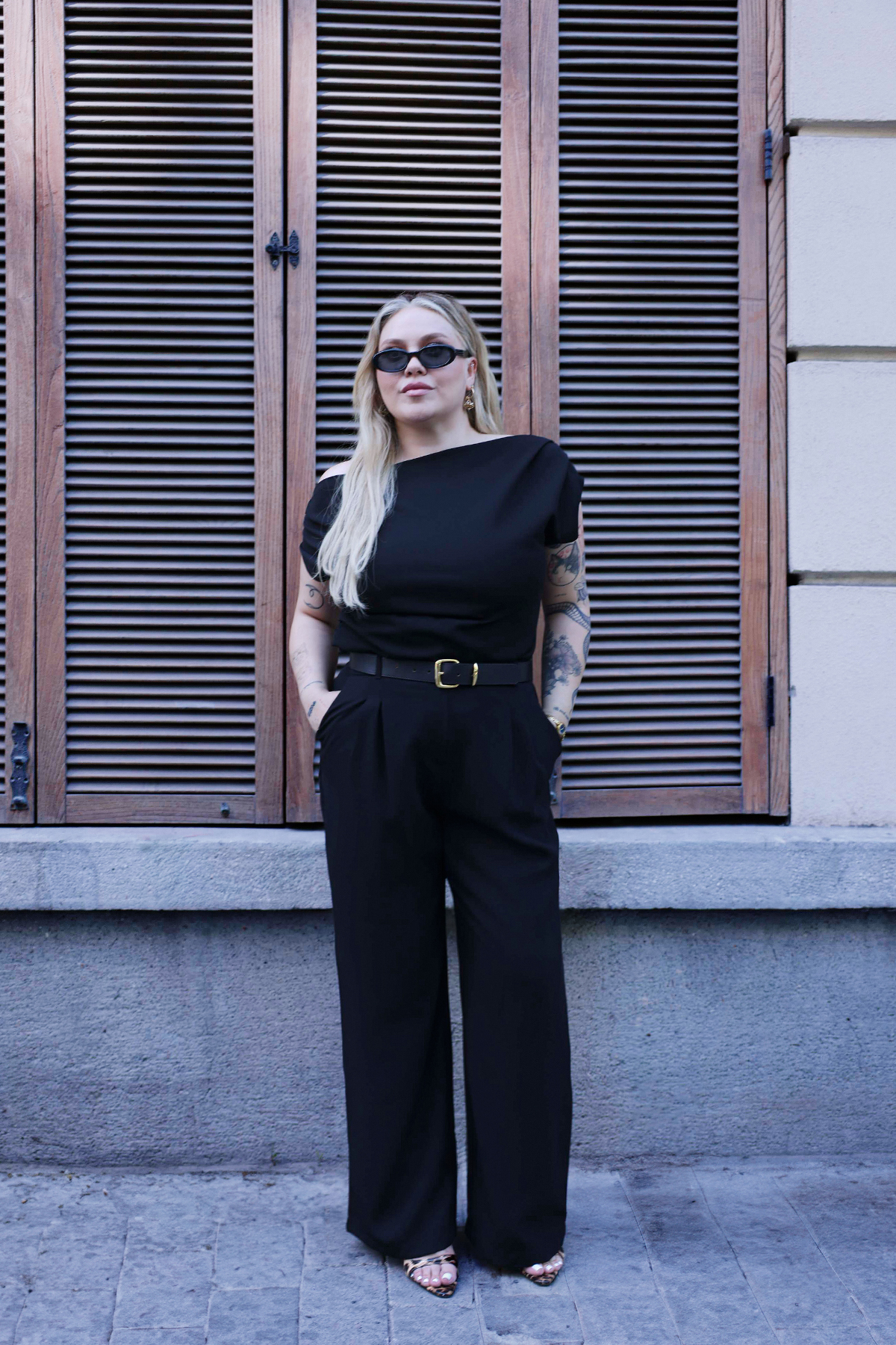 Trendyolmilla  Siyah Çift Pilili Yüksek Bel Geniş Paça Dokuma Pantolon TBBSS25AR00021 - Görsel 2