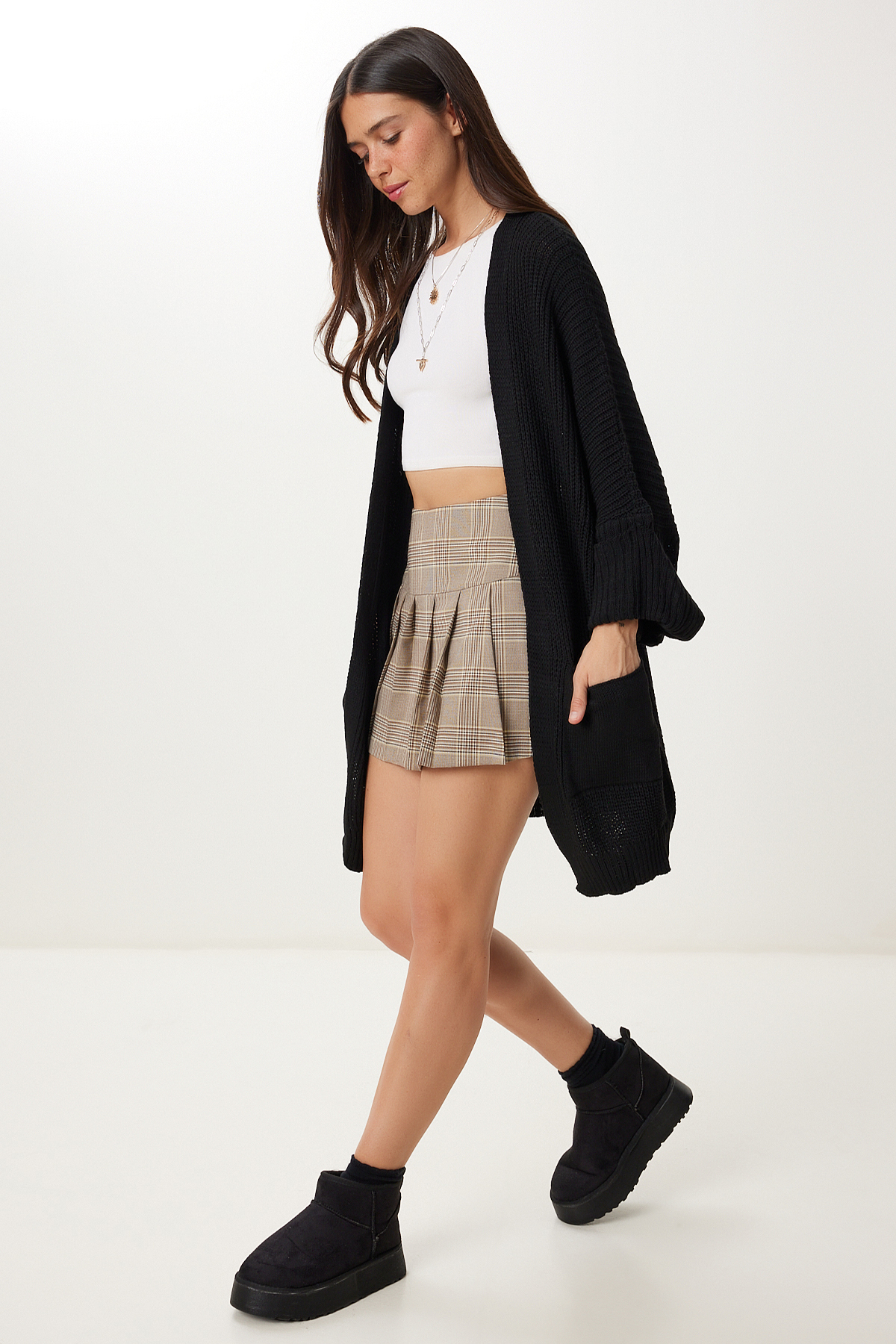 Happiness İstanbul Dámský černý oversize dlouhý kapesní pletený cardigan AS00003