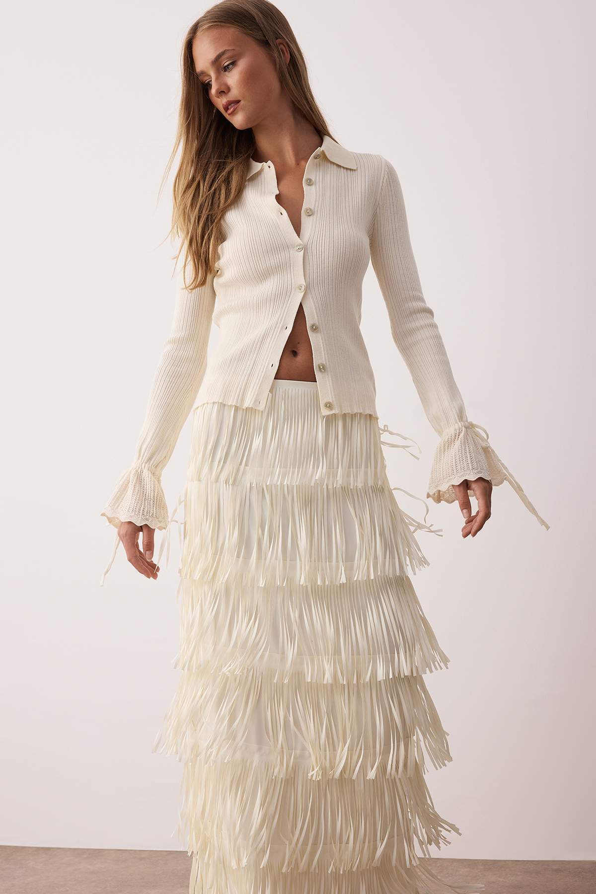 Trendyolmilla  Ekru Merserize Görünümlü Fitilli Polo Yaka Triko Hırka TWOAW26HI00111 - Görsel 3