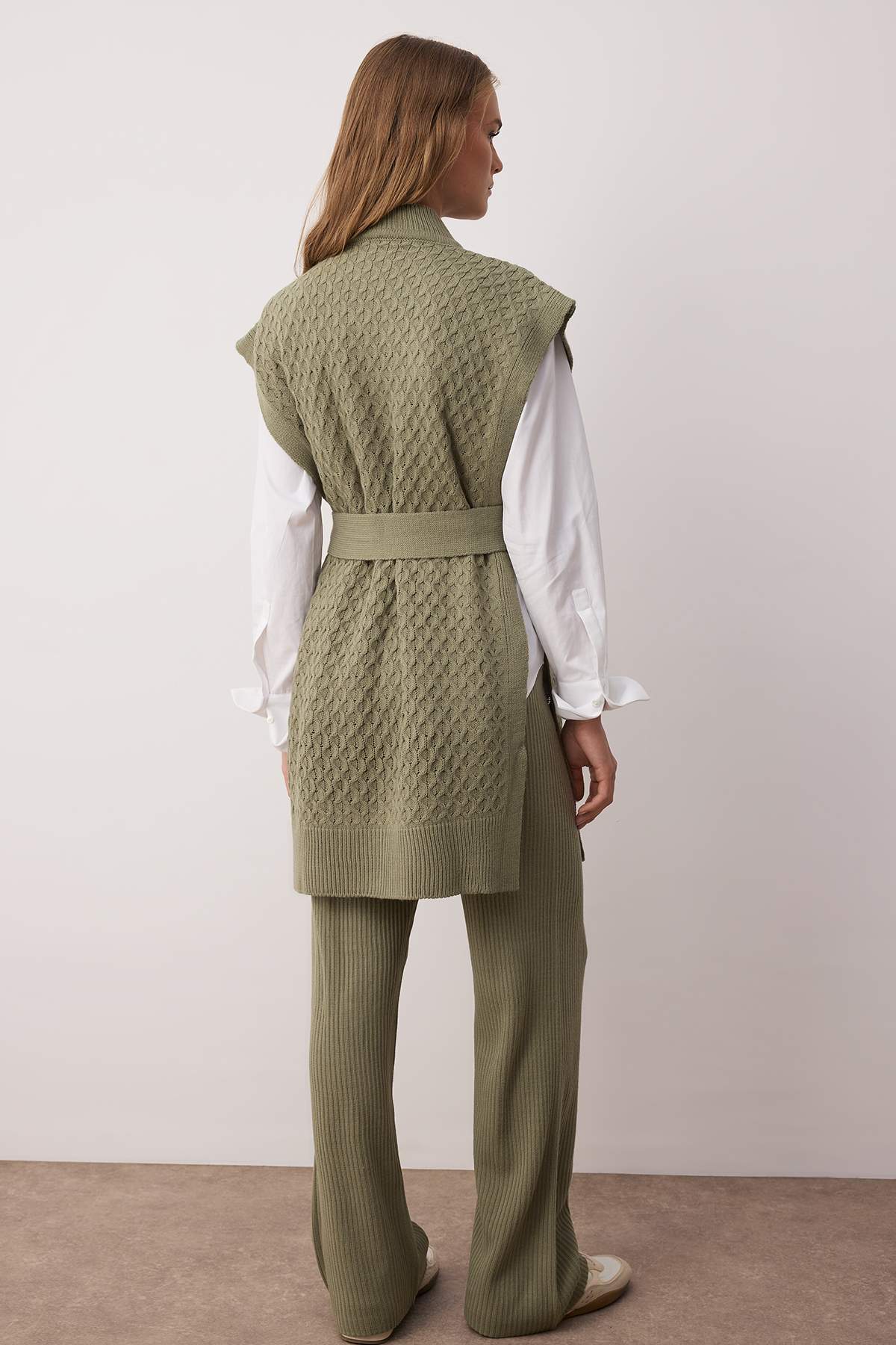 Trendyol Modest Khaki Pasek Ryżowy Sweter-Spodnie Dzianinowy Zestaw Dół-Góra TCTAW24US00045