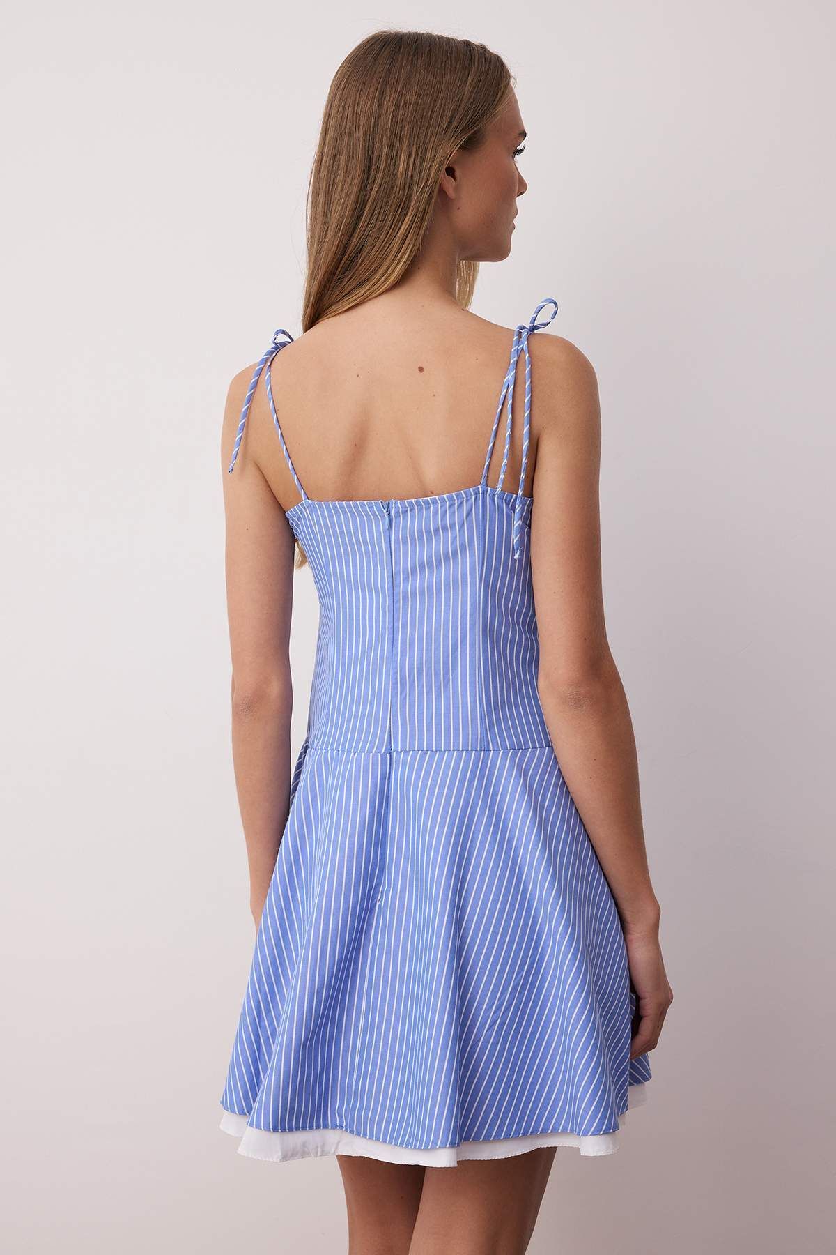 Trendyol Collection-Mini rochie țesută cu dungi albastre la talie TWOSS25EL00876 4