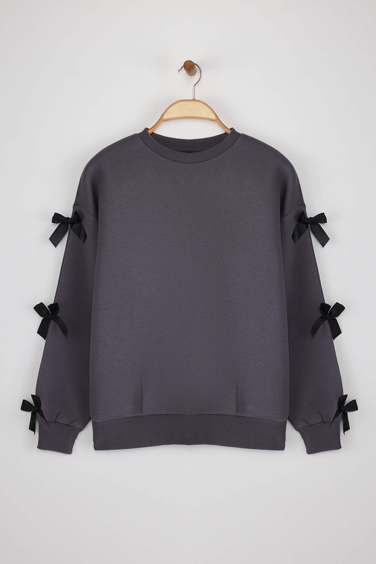 Trendyol Collection-Antracitová mašle Detailní oversize/široký střih Pletená mikina s vnitřním fleecem TWOAW25SW00249 6