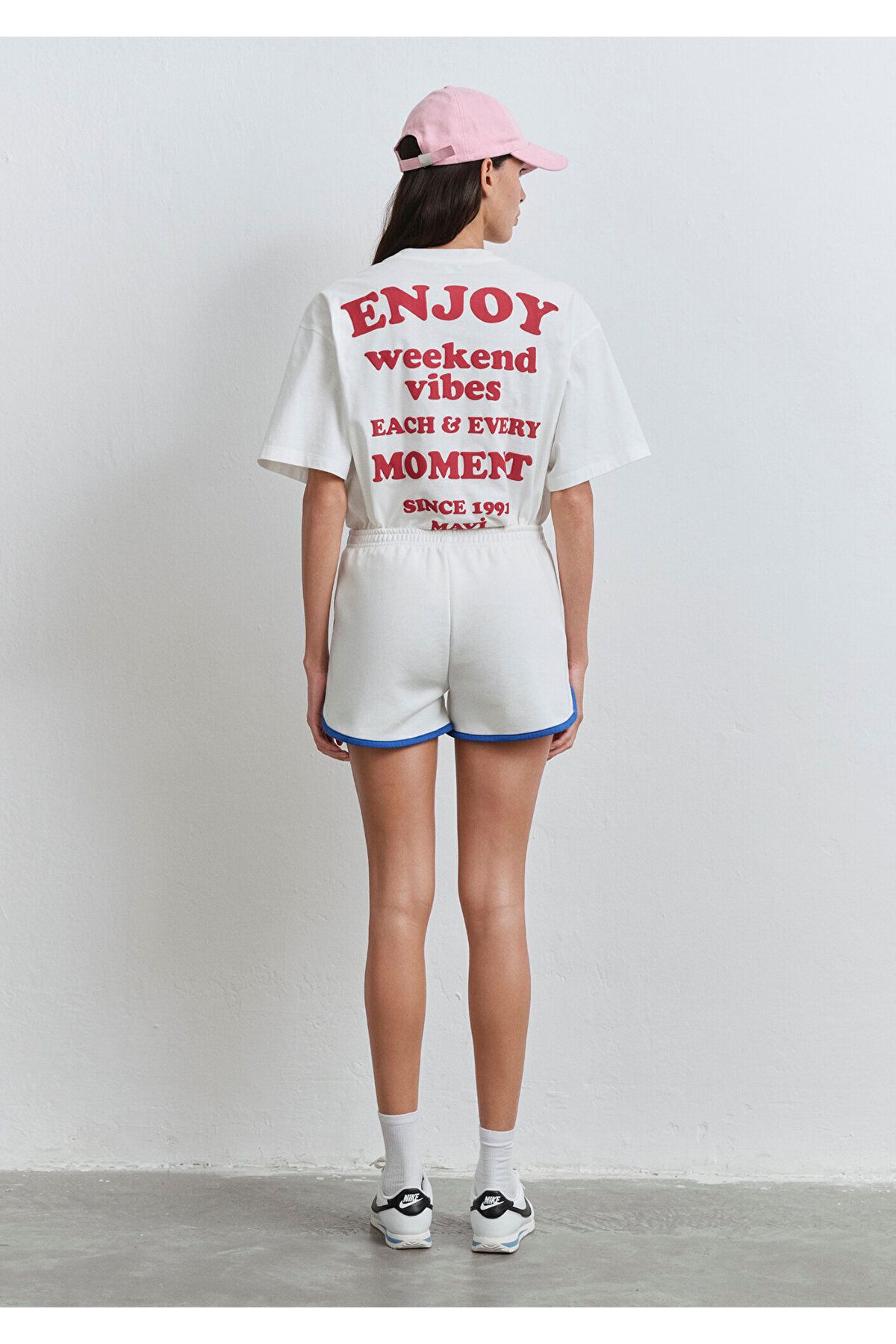 Mavi-Ecru Shorts with Piping Detail 1410185-70057 6