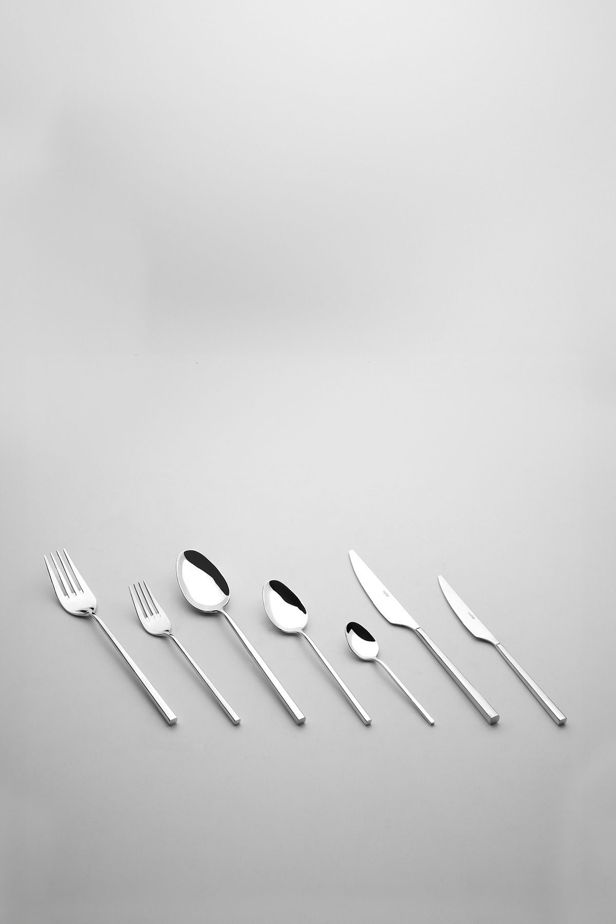 Nehir-Gloria Simple 12 Person 84 Piece Boxed Cutlery Set 7