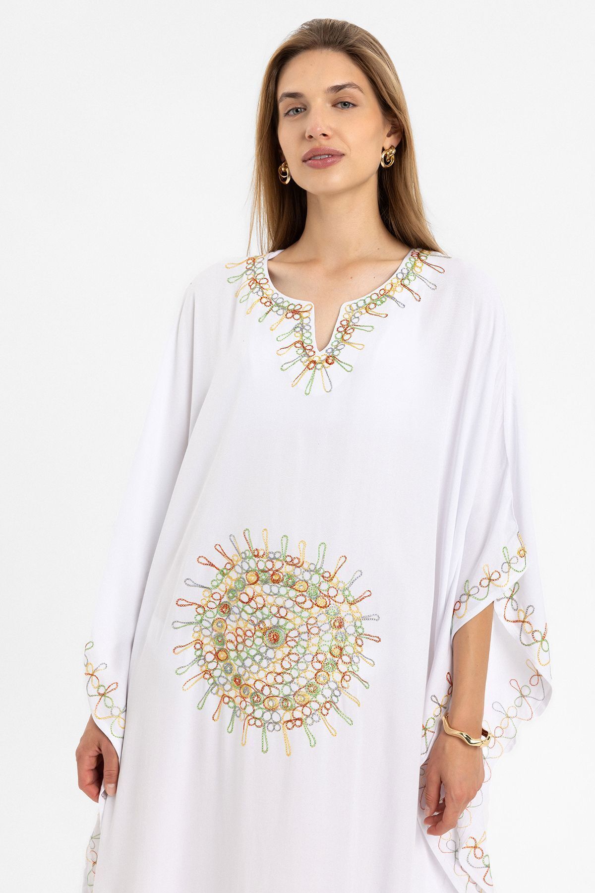 Deriderim-Rochie caftan scurtă din bumbac alb brodat cu mâneci liliac 3