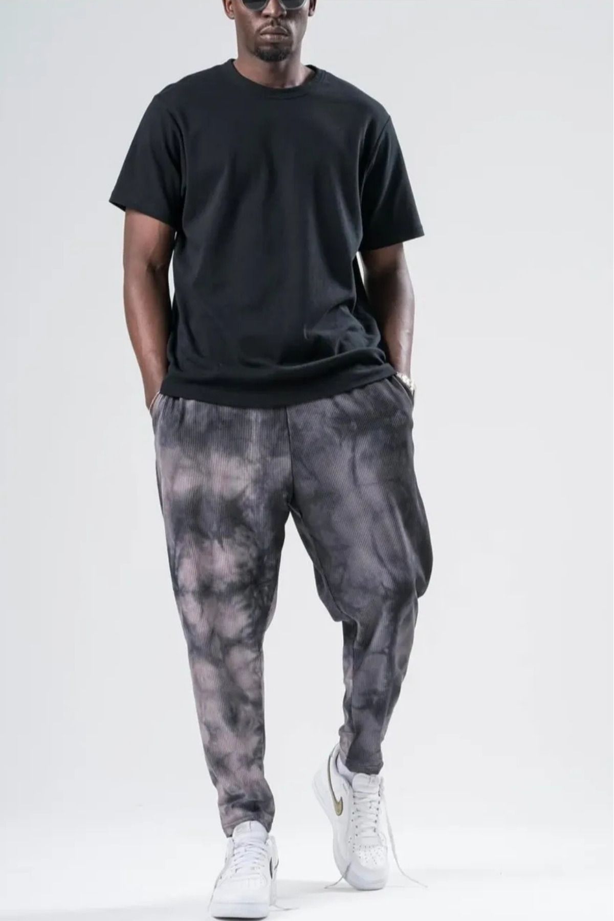 Superbluemexico-Men's Tie-Dye Patterned Elastic Smoked Trousers 1