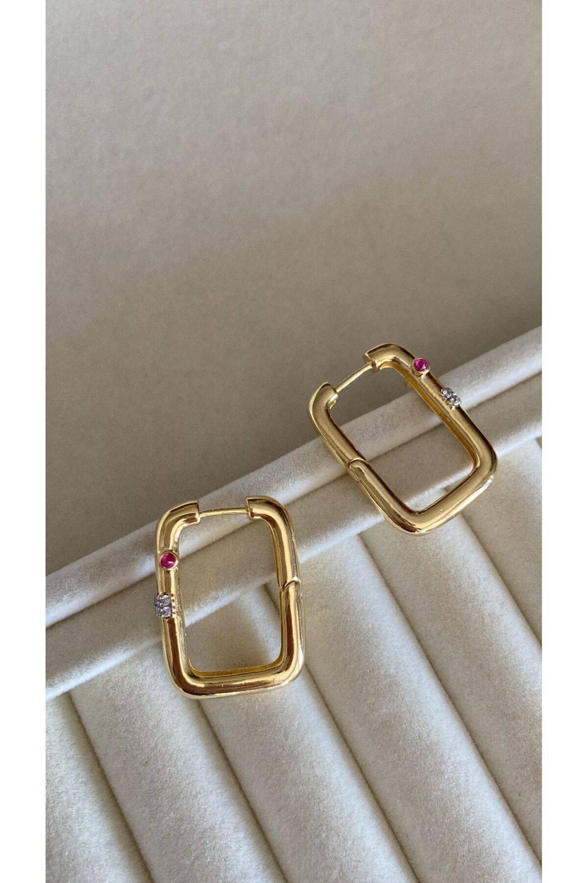 Muse Sister-Pink Stone Detailed Steel Leyla Victorian Earrings 7