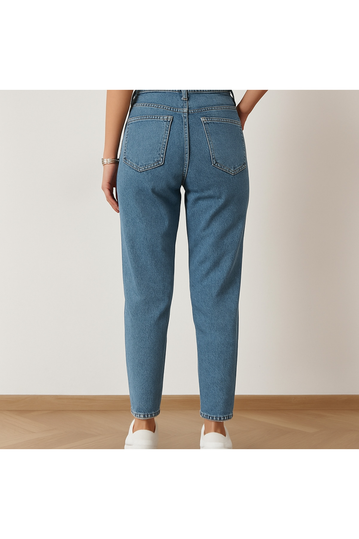 DELDNM Yasmina Kar Mavi Yüksek Bel Likralı Rahat Mom Jeans Boyfriend görsel 3