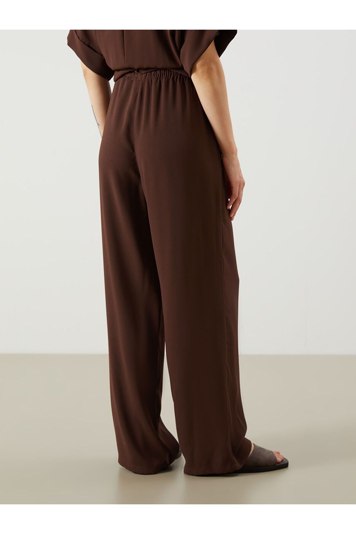 LC Waikiki-Pantaloni de damă cu aspect de in cu talie elastică 4