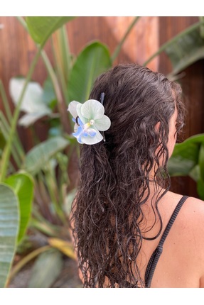 Flowingo Box Mavi Detaylı Mint Rengi Orkide ve İnci Boncuk Detaylı Siyah Mand...