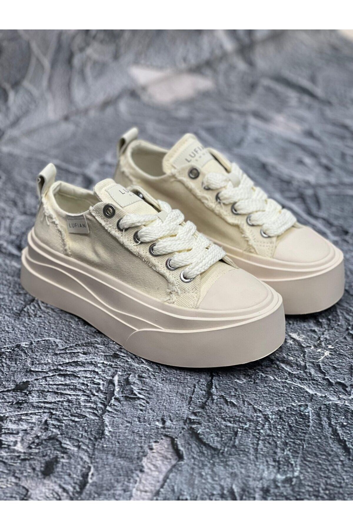 Hakiki Deri Bağcıklı Günlük Sneaker Beyaz Ayakkabı