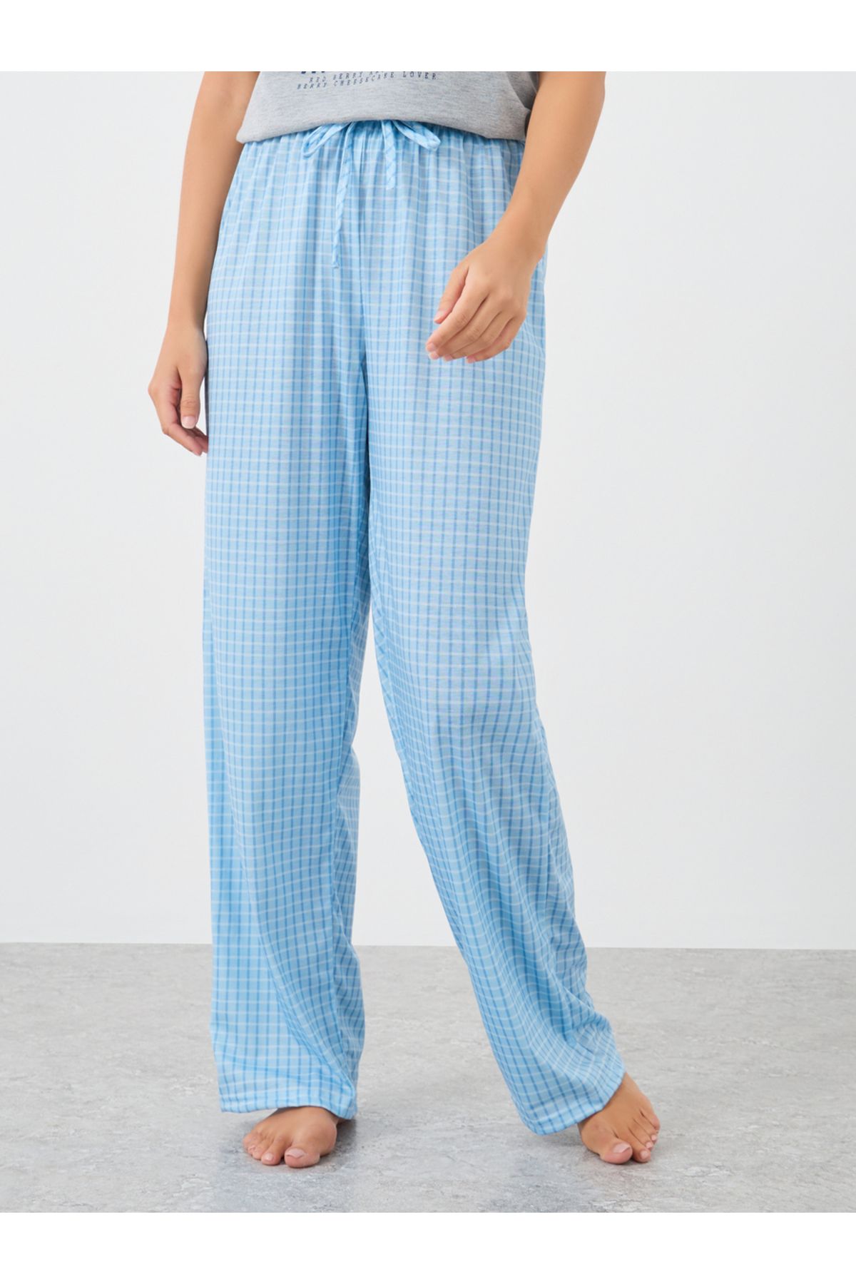 Styli-Pancake Graphic Print Tank and Gingham Checked Pyjama Set 5