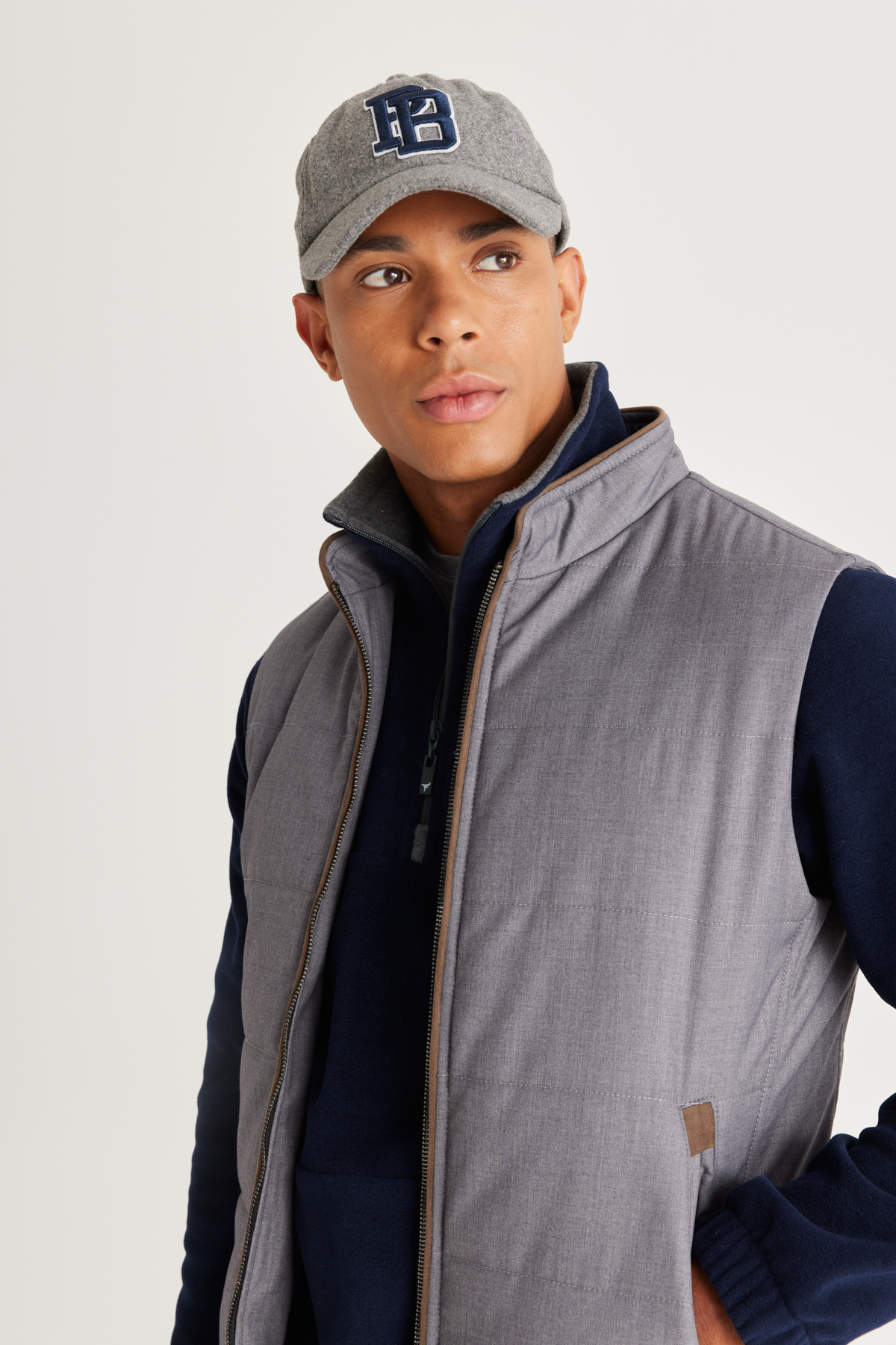 AC&Co / Altınyıldız Classics  Erkek Gri Standart Fit Normal Kesim Kapüşonlu Yelek - Görsel 5