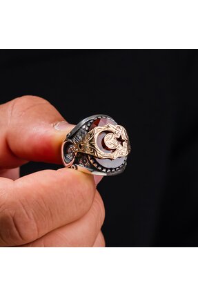 QubbeSilver Ay Yıldız İşlemeli Kırmızı Zirkon Taşlı 925 Ayar Gümüş Erkek Yüzüğü