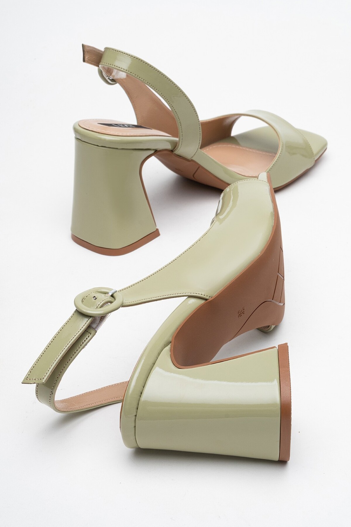 Lizy Shoes  Kalın Topuklu Bilekten Tokalı Sandalet - Görsel 5