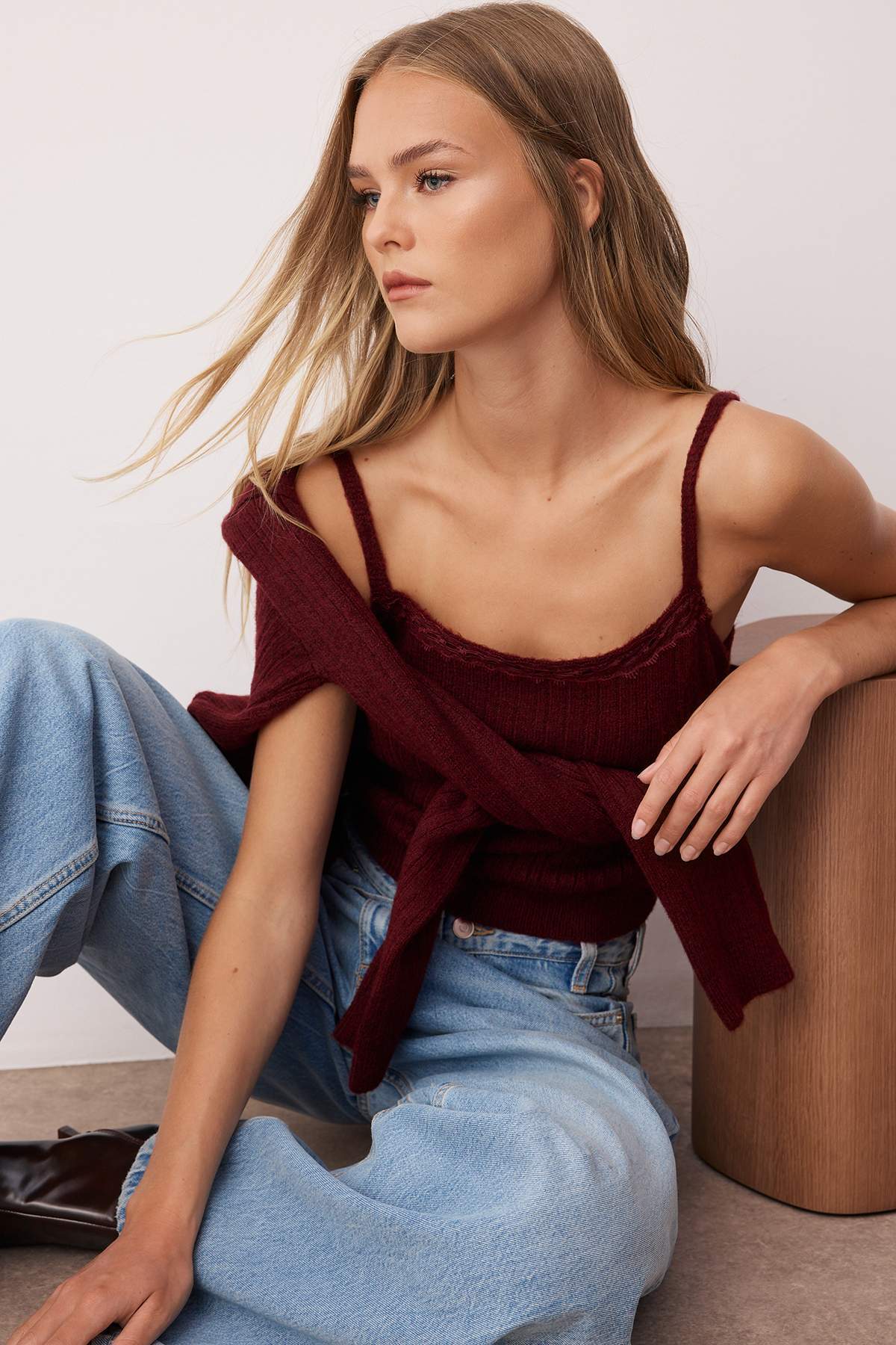 Trendyolmilla  Bordo Kare Yaka Dantel Garnili Triko Hırka-Bluz Yumuşak Dokulu Triko Takım TWOAW26HI00086 - Görsel 2