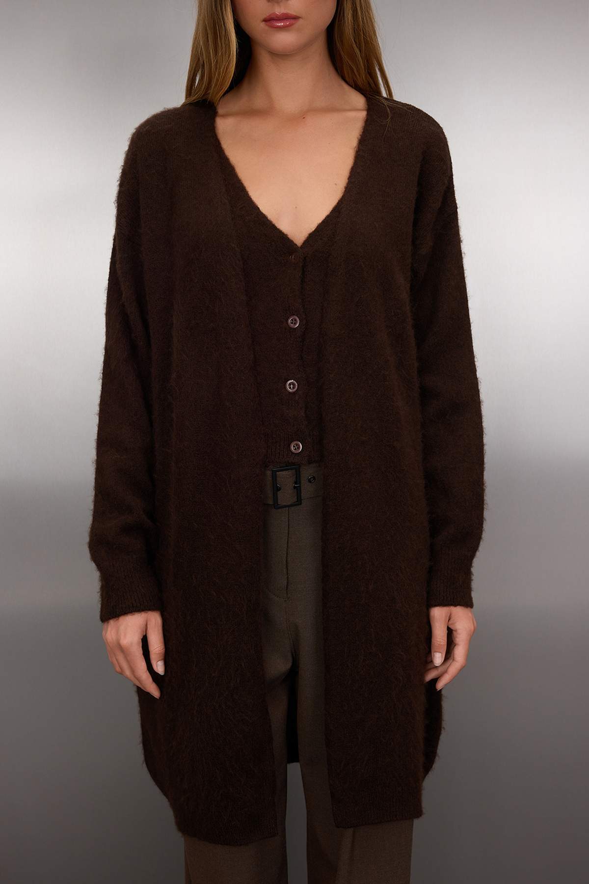 Trendyolmilla  Kahverengi 2'li V Yaka Geniş Kalıp Yumuşak Dokulu Hırka-Yelek Triko Hırka TWOAW26HI00077 - Görsel 3