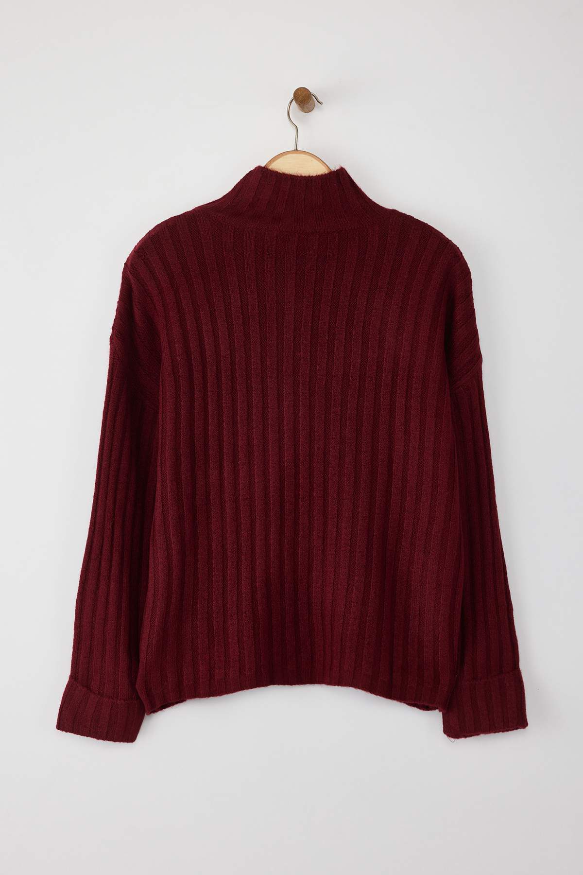 Trendyolmilla  Bordo Geniş Kalıp Yumuşak Dokulu Dik Yaka Triko Kazak TWOAW21KZ0783 - Görsel 7