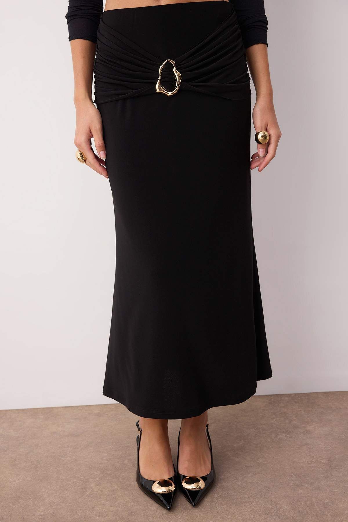 Trendyol Collection-Black Accessory Detail A-Line/A-Line Open Flexible Knitted Midi Skirt Twoaw26Et00020 3