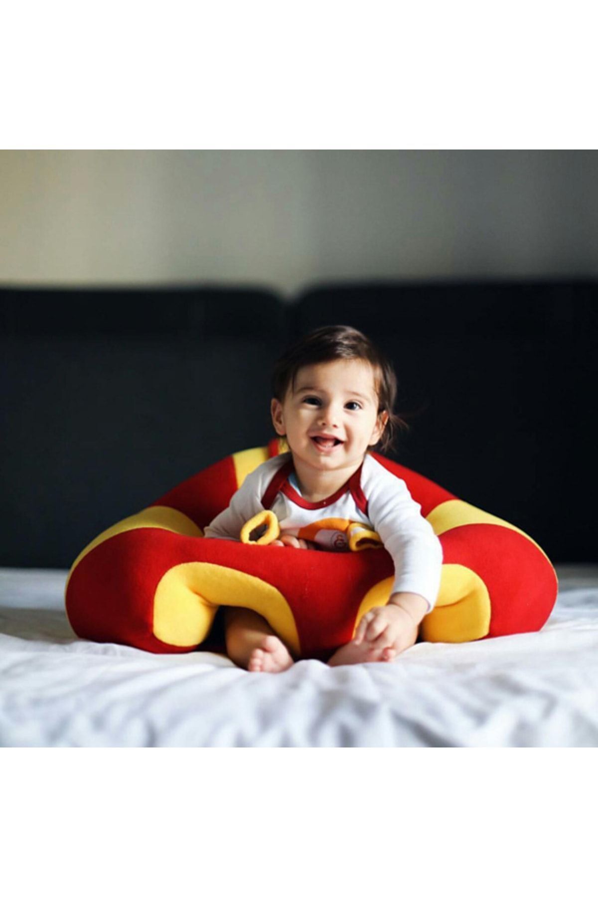 Bebeyatmaz Çıngıraklı Kırmızı Sarı Bebek Oturma Destek Minderi Bebek Koltuğu fotoğrafı 4 (önizleme)