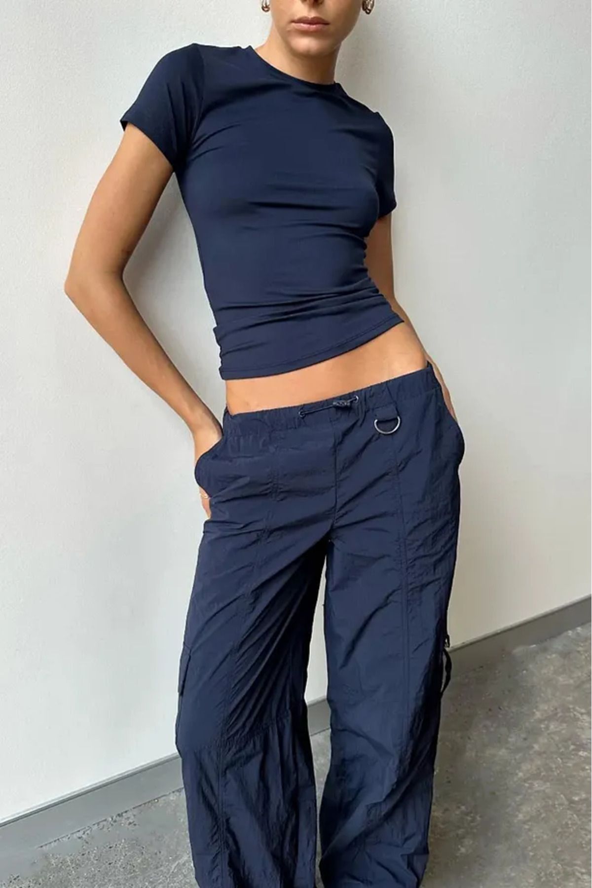 World Fashion Trends-Crew Neck Basic Short Sleeve Flexible Body 2
