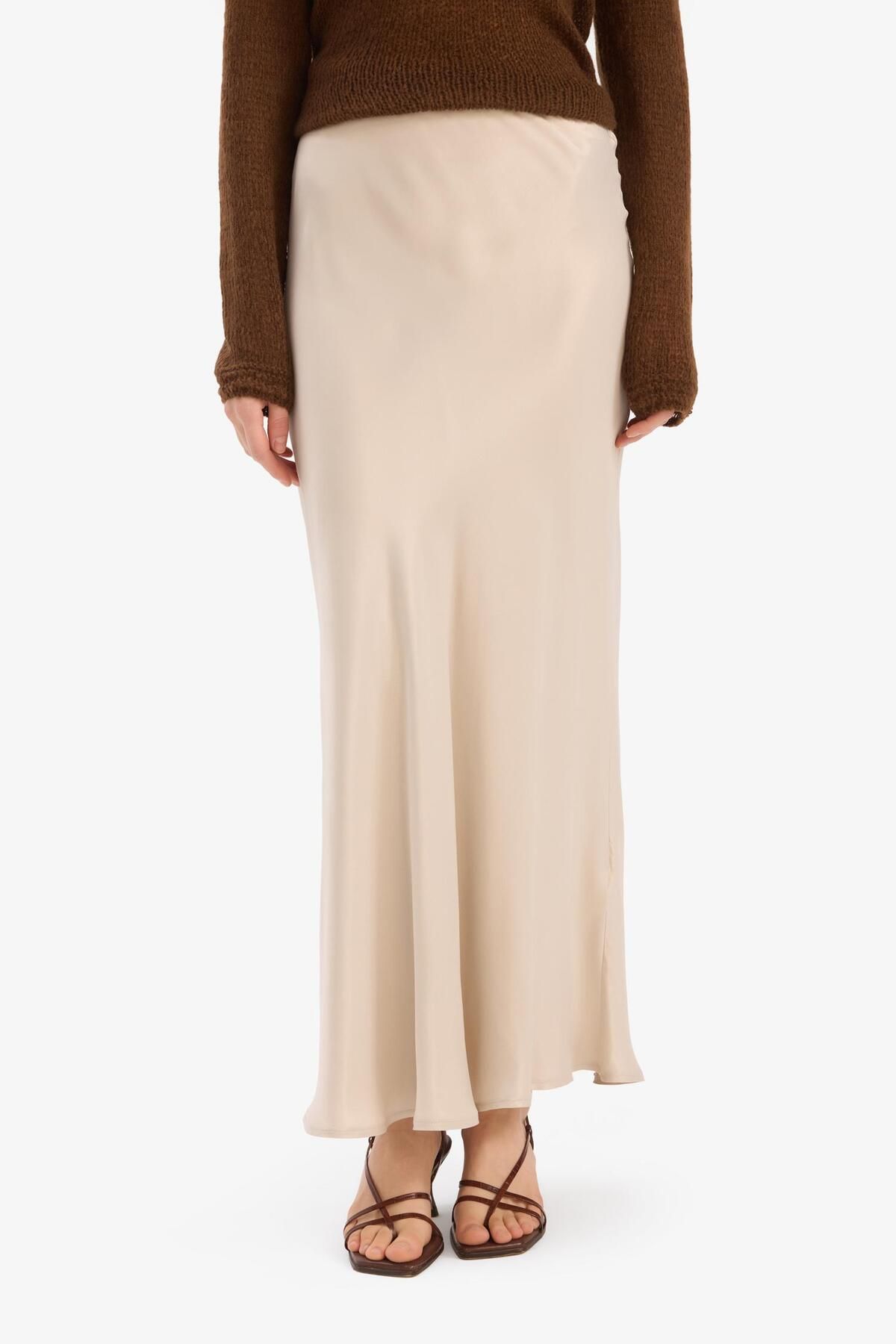 DeFacto-A-Line Regular Waist Satin Midi Skirt B1867Ax25Sp 4