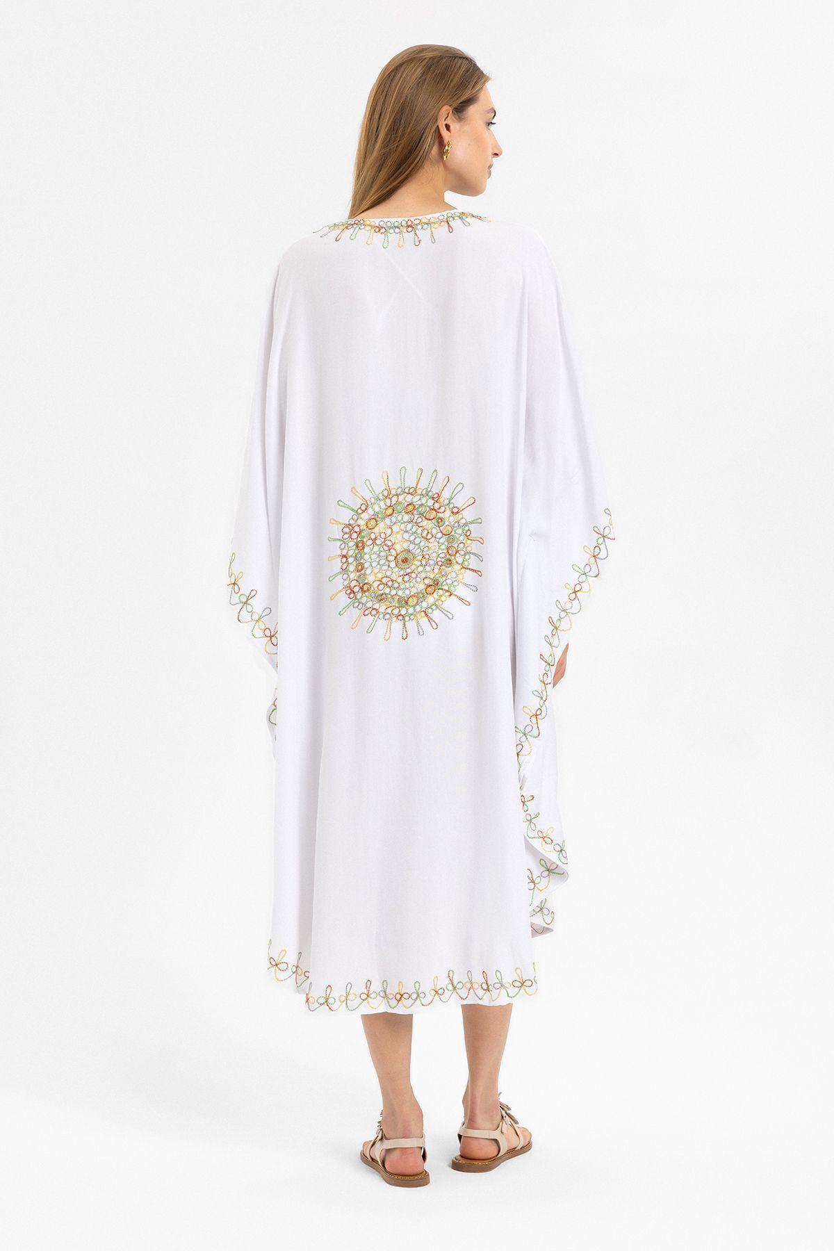 Deriderim-Rochie caftan scurtă din bumbac alb brodat cu mâneci liliac 6