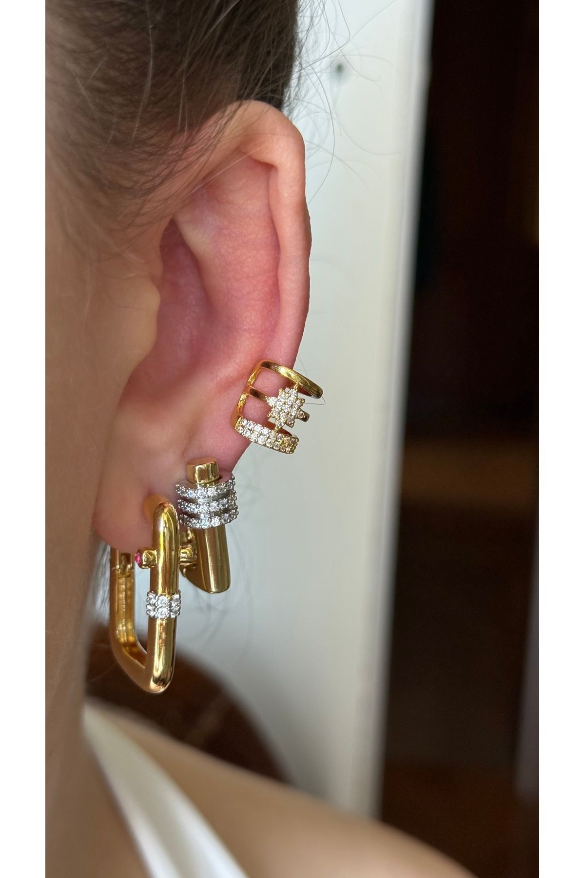 Muse Sister-Pink Stone Detailed Steel Leyla Victorian Earrings 6