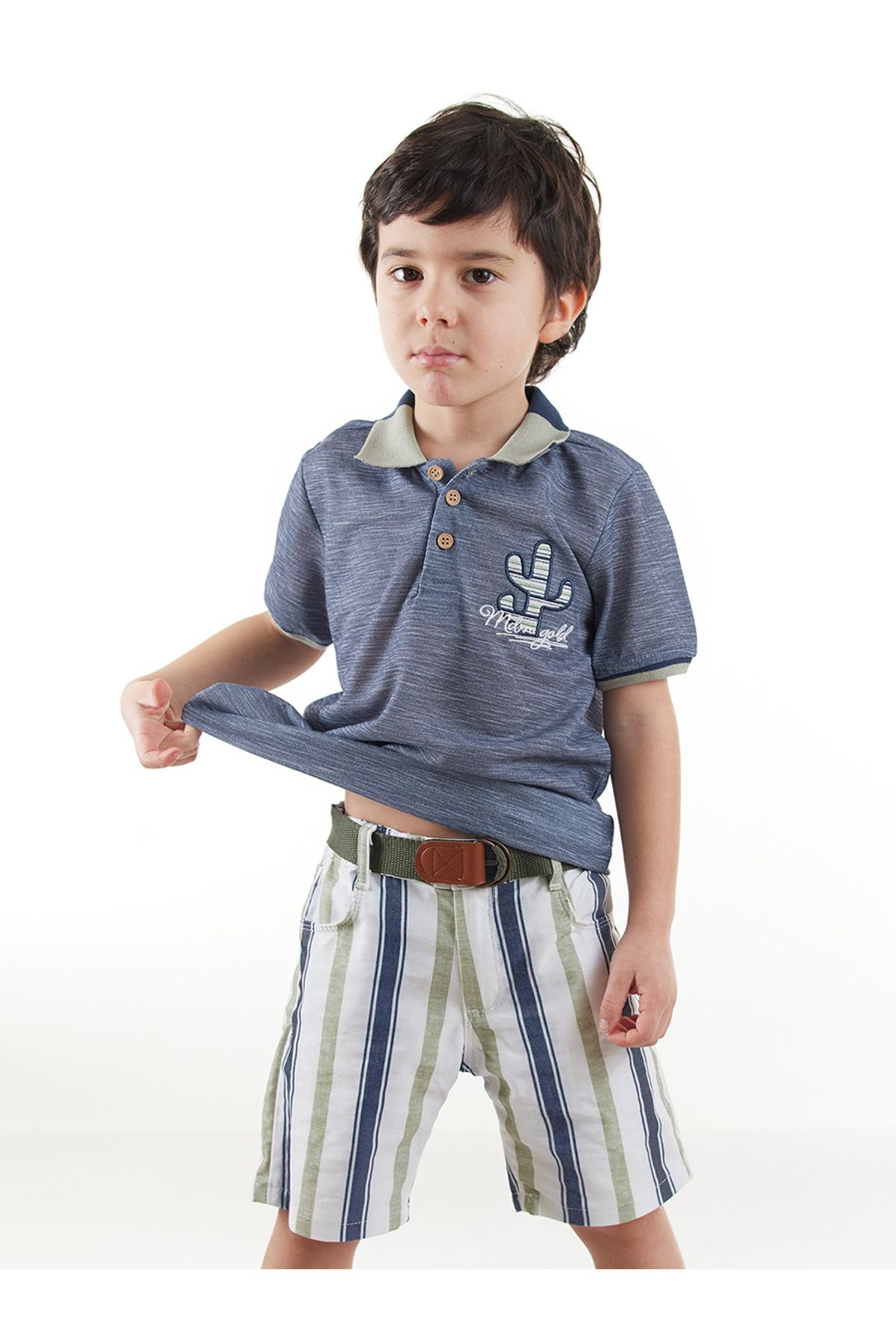 Midimod-3-teiliges Set für Jungen, Polokragen, T-Shirt, Shorts, Gürtel 4