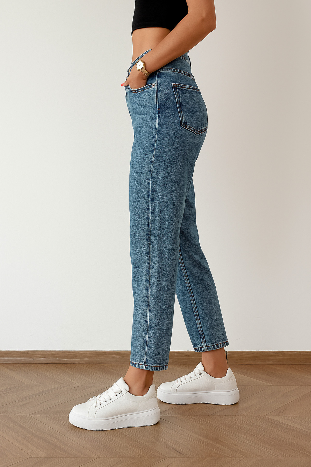 DELDNM Yasmina Kar Mavi Yüksek Bel Likralı Rahat Mom Jeans Boyfriend görsel 2