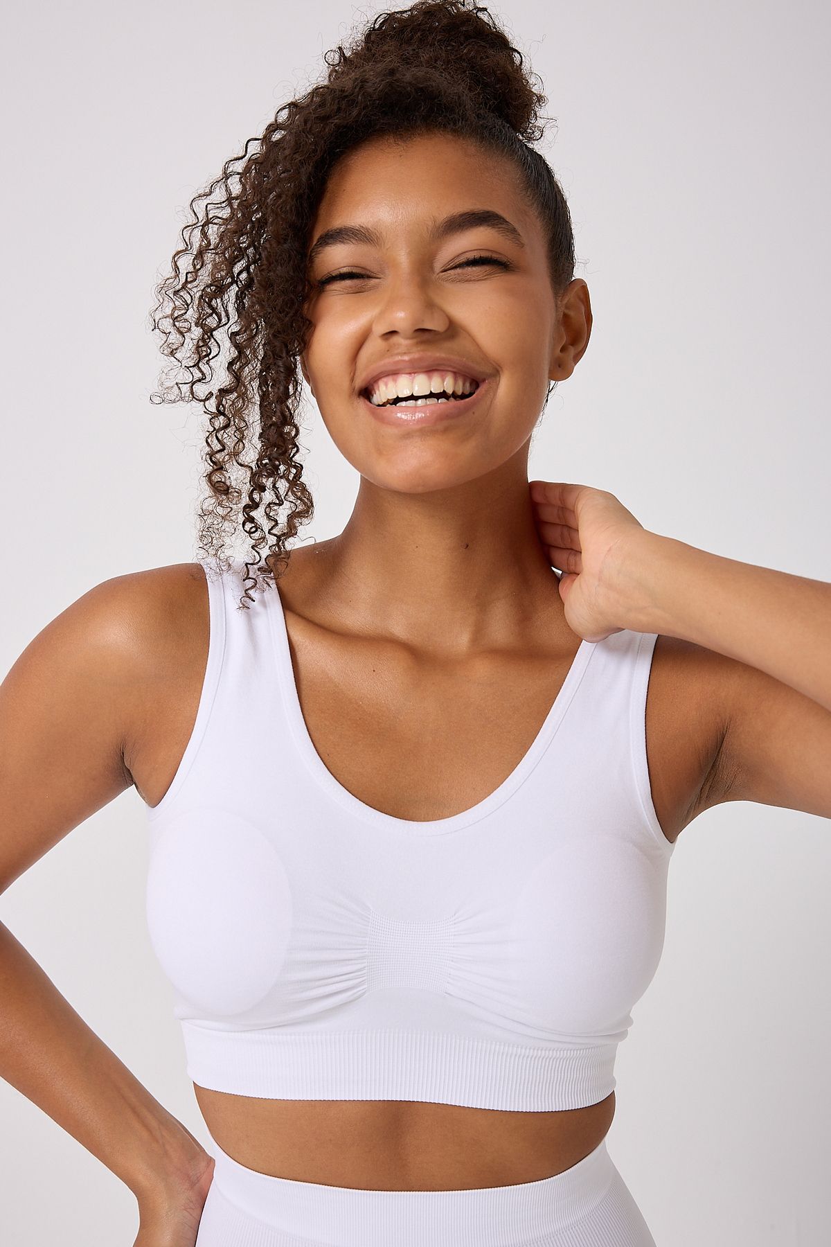 FOREVER MORE Γυναικείο μπουστάκι 3 τεμαχίων χωρίς ραφή με χοντρό λουράκι και εύκαμπτο μαξιλαράκι