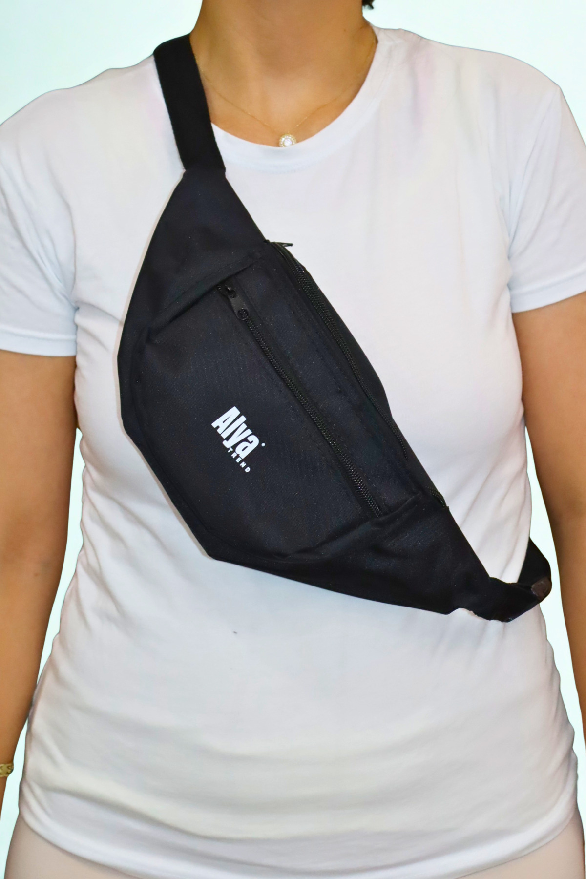 Butik Unisex Siyah Iki Bölmeli Çapraz Askılı Omuz Ve Bel Çantası görsel 2
