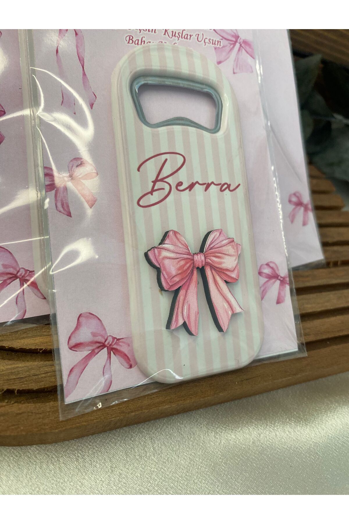 Gizem Graphic Kurdele Temalı Kız Bebek Açacak Magnet 20'li Paket fotoğrafı 5 (önizleme)