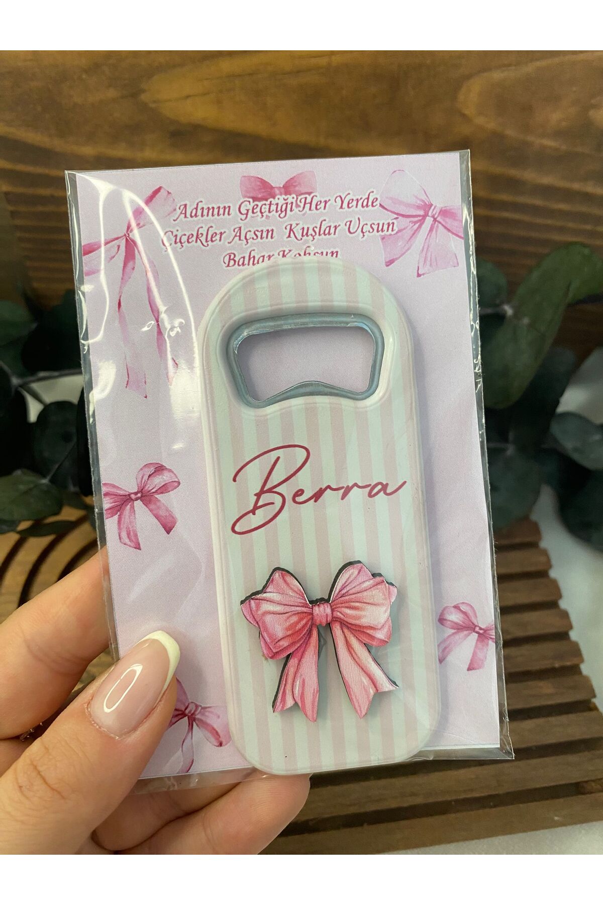 Gizem Graphic Kurdele Temalı Kız Bebek Açacak Magnet 20'li Paket fotoğrafı 2 (önizleme)