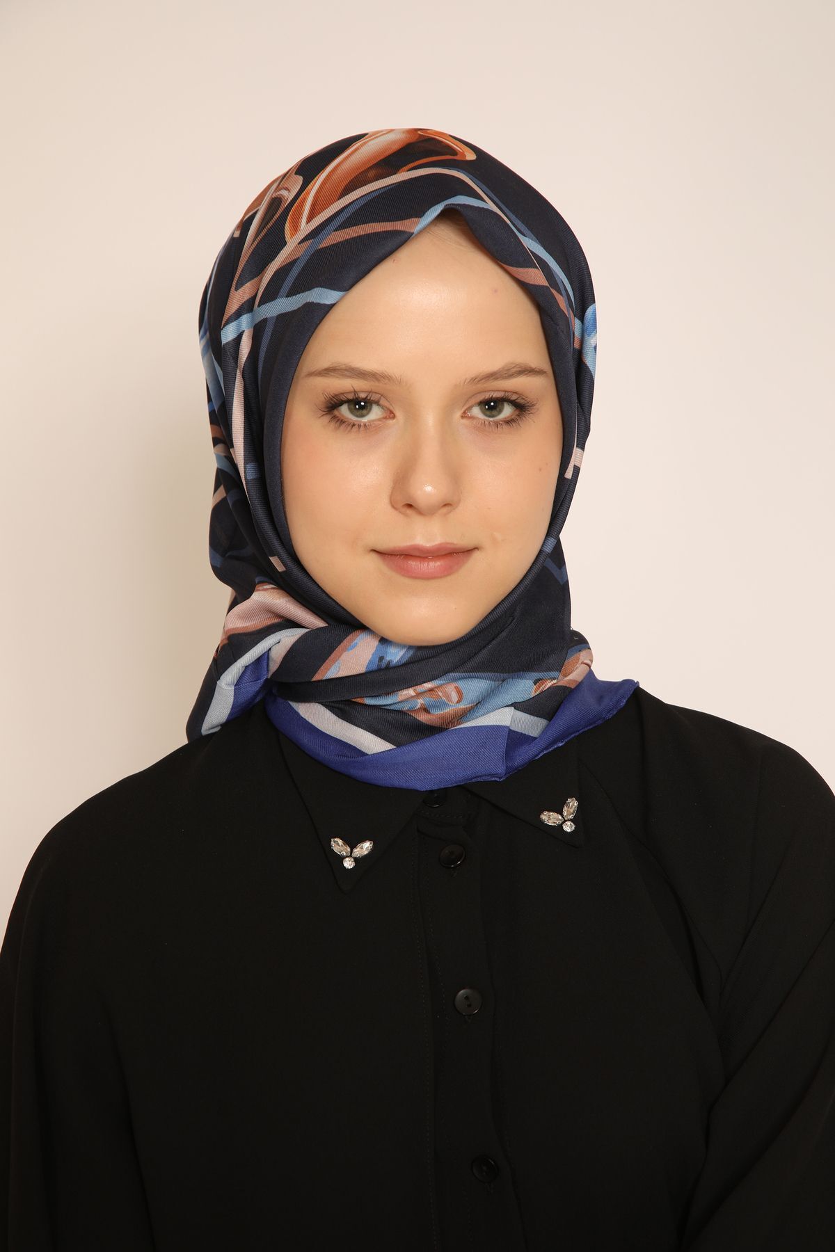 BERCHEM SCARF-Geometric and Flowing Pattern Scarf Modern Touch Colorful Pattern Scarf 3