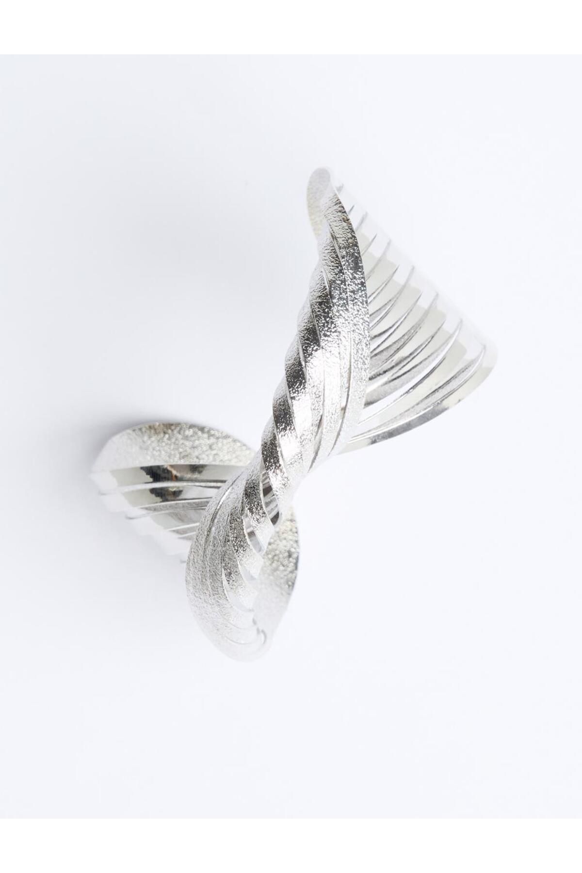 Jimmy Key-Silver Color Twist Figured Handcuff Bracelet 2