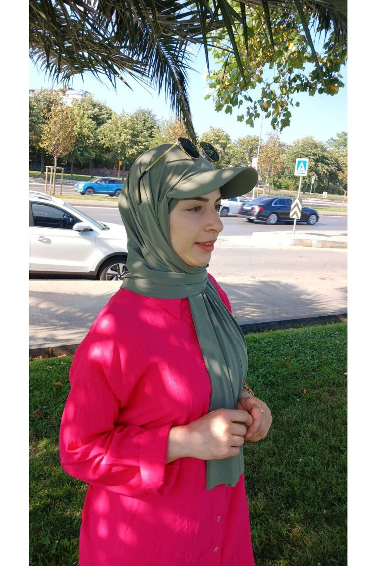 Nilbutik-Ready-made Shawl with Hat and Bonnet. Pool Sea Bonnet Shawl that can be used over a Hijab. 6