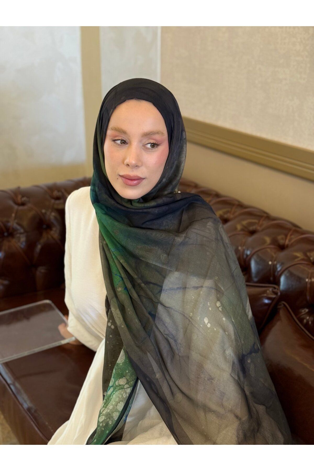 Modakaşmir-Avista Pattern Moon Shawl 1