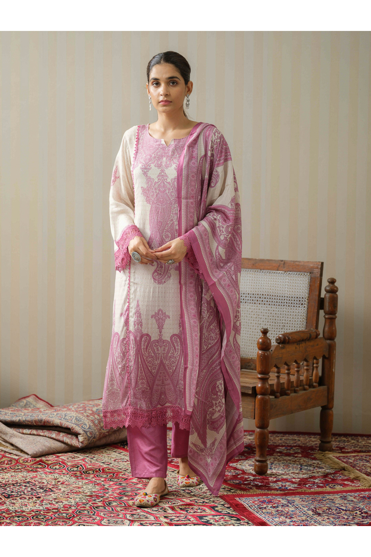 DW By Styli Printed Straight Kurta with Trouser and Dupatta Set