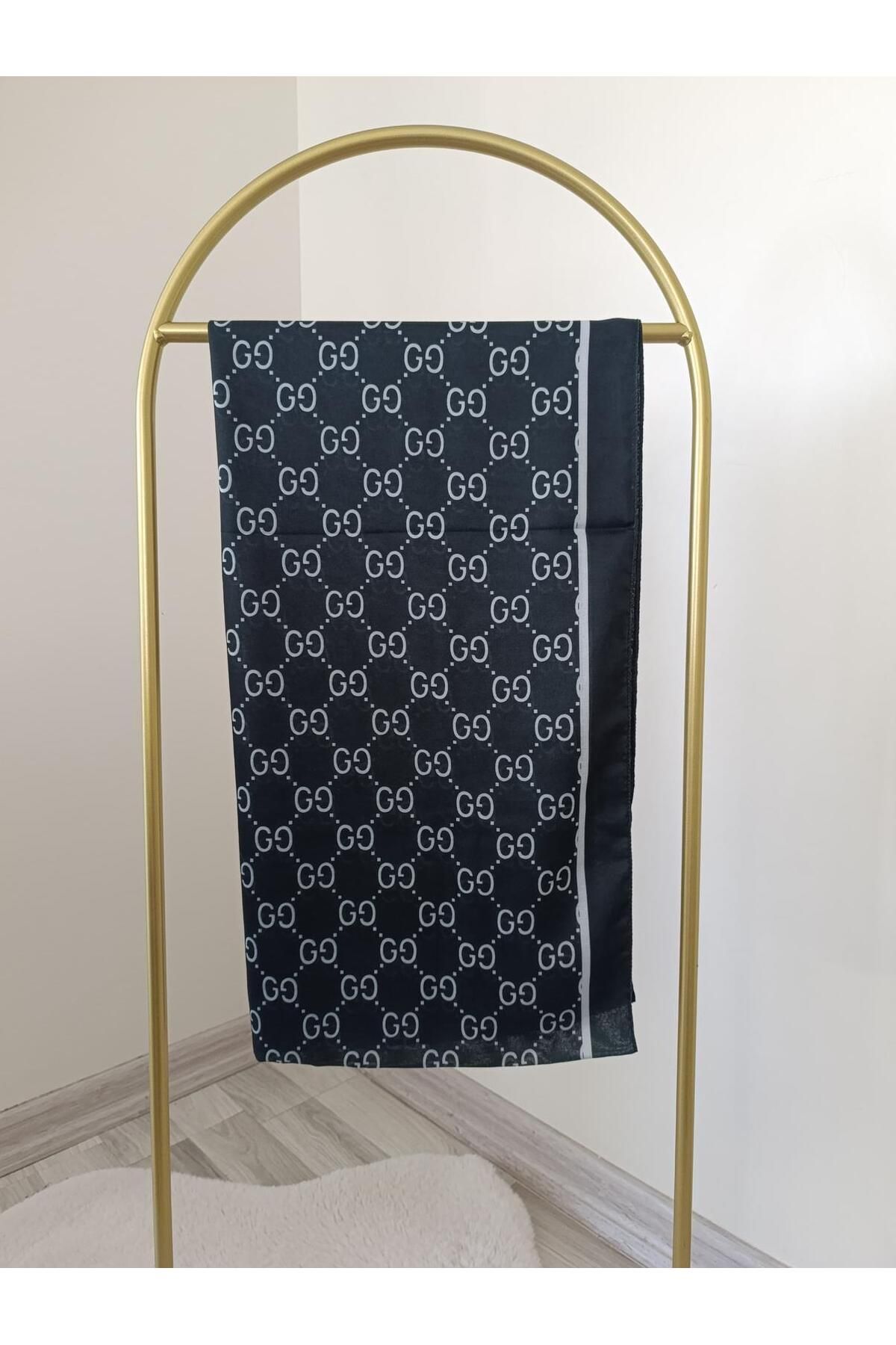 Shawl Passion-Retro Pattern Poly Black and White Shawl 3