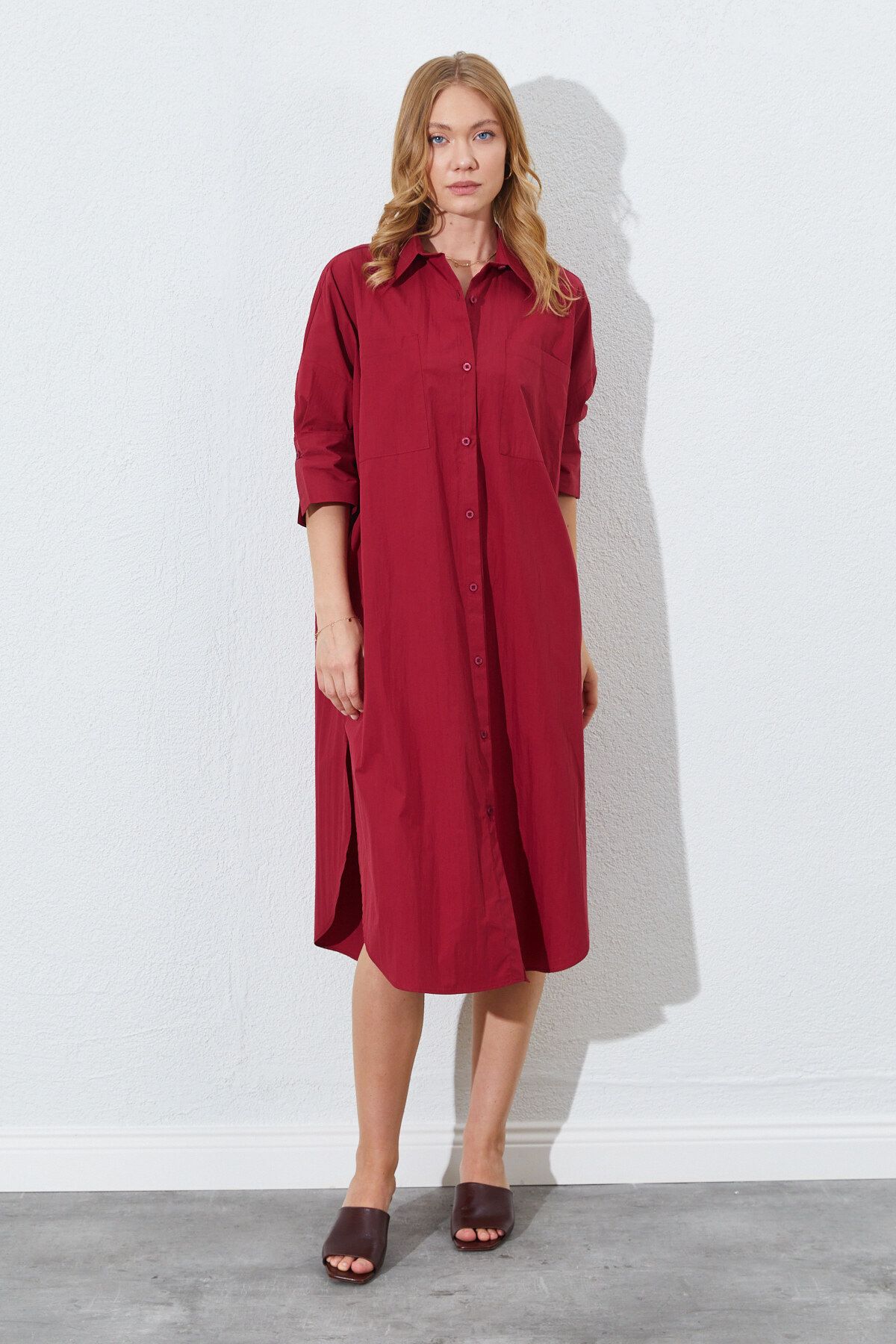 Bordo Oversize kesim, cepli, düğmeli gömlek elbise | MKES283067-1